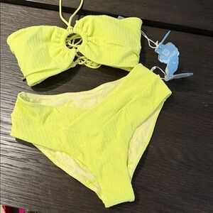 Popflex bikini set in size medium.